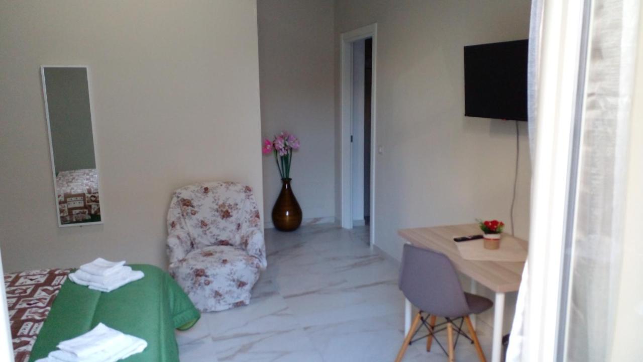 Hôtel La Rosa Rossa à Bari Extérieur photo