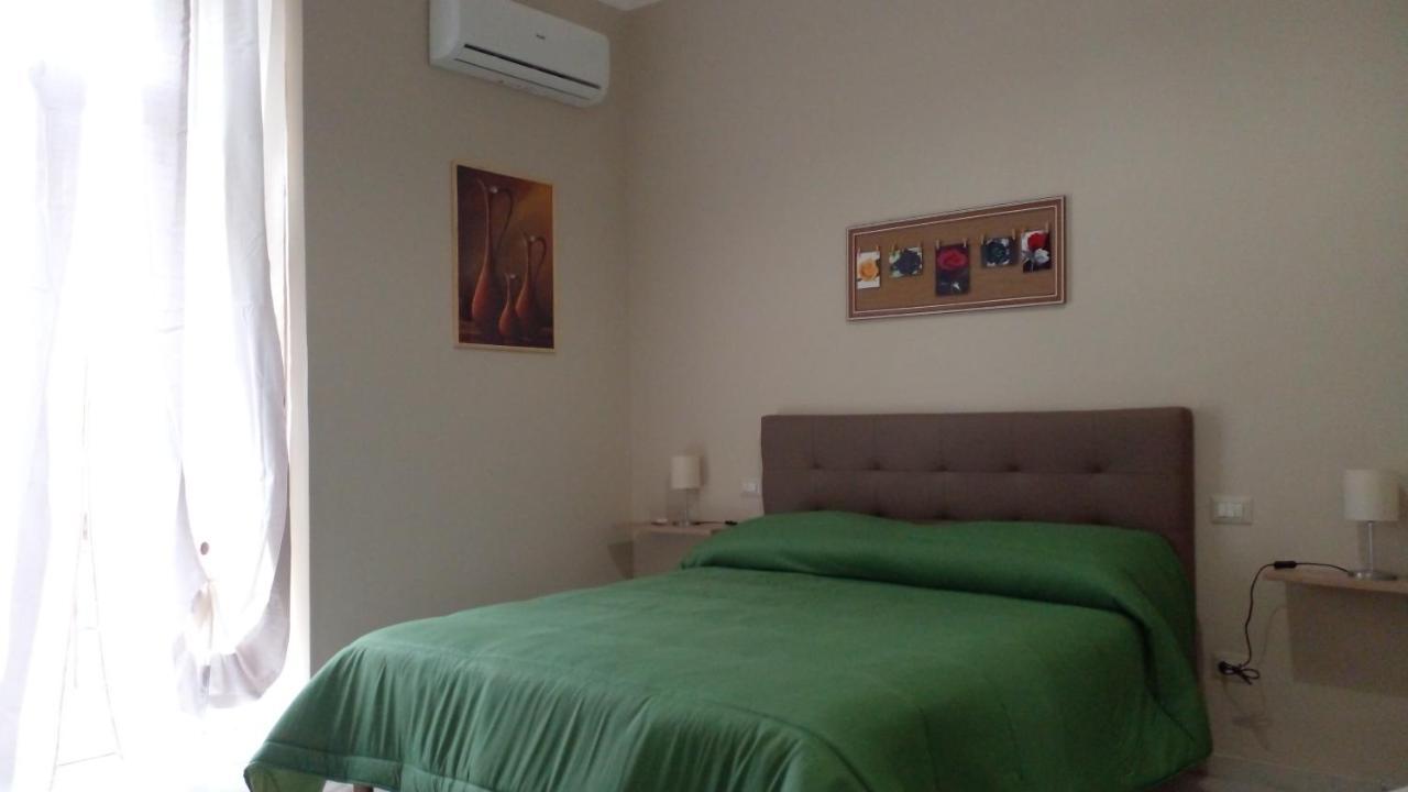 Hôtel La Rosa Rossa à Bari Extérieur photo