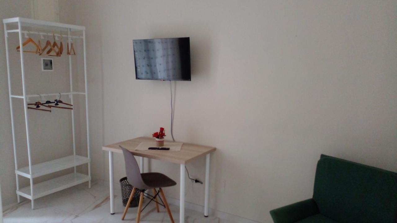Hôtel La Rosa Rossa à Bari Extérieur photo