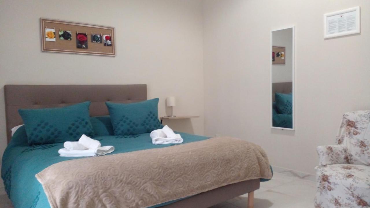 Hôtel La Rosa Rossa à Bari Extérieur photo