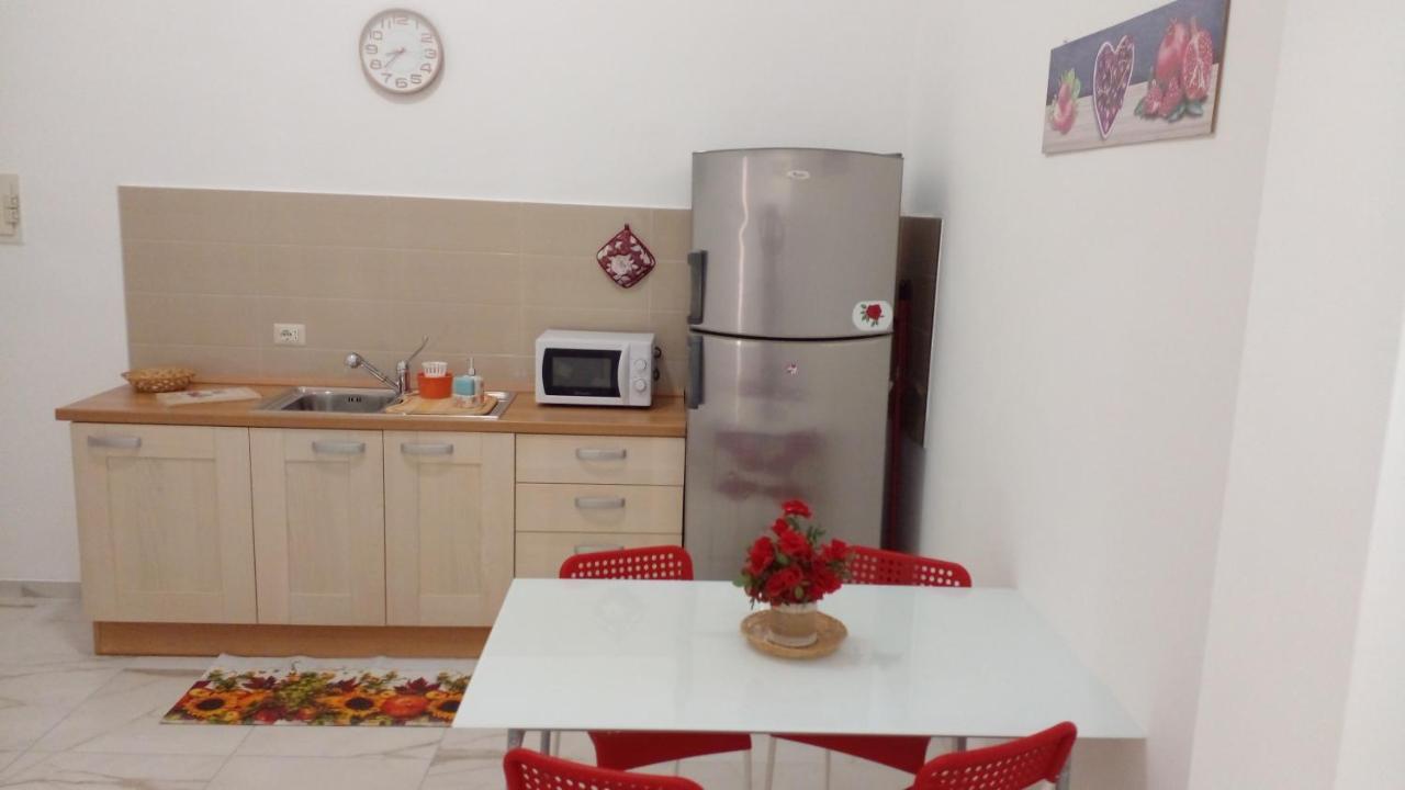 Hôtel La Rosa Rossa à Bari Extérieur photo